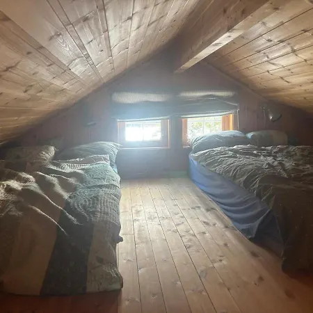 Vakantiehuis Hannebu, Med 3 Soverom, 2 Bad Og Sovehems Kyrkjebygdi