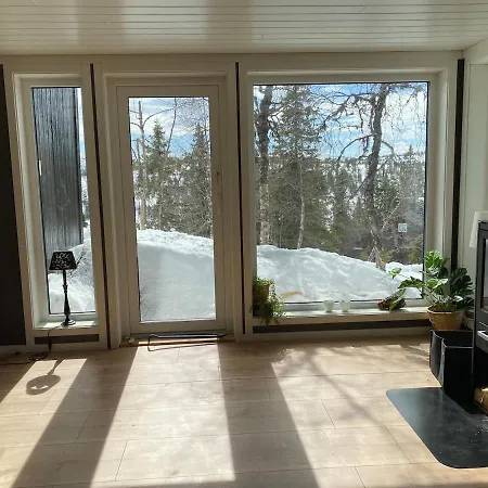 Hannebu, Med 3 Soverom, 2 Bad Og Sovehems * Kyrkjebygdi
