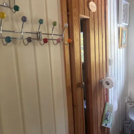 Hannebu, Med 3 Soverom, 2 Bad Og Sovehems Kyrkjebygdi