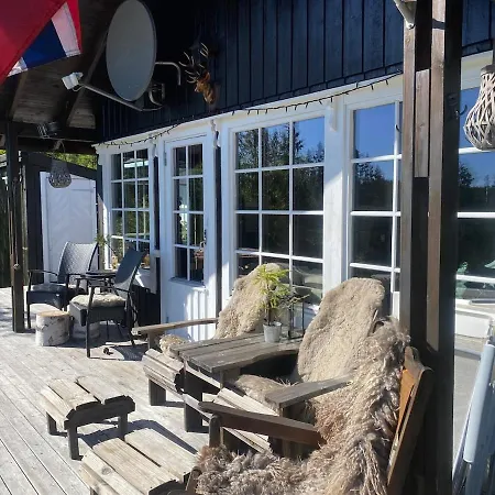 Hannebu, Med 3 Soverom, 2 Bad Og Sovehems *