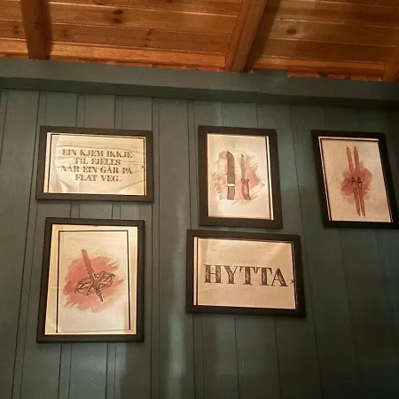 Hannebu, Med 3 Soverom, 2 Bad Og Sovehems Kyrkjebygdi